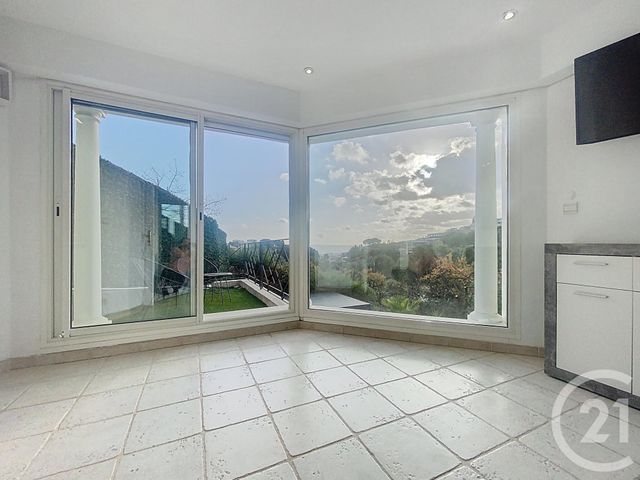 maison à louer - 6 pièces - 200.56 m2 - ST LAURENT DU VAR - 06 - PROVENCE-ALPES-COTE-D-AZUR - Century 21 Lafage Transactions