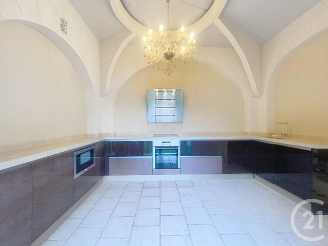 maison à louer - 6 pièces - 200.56 m2 - ST LAURENT DU VAR - 06 - PROVENCE-ALPES-COTE-D-AZUR - Century 21 Lafage Transactions