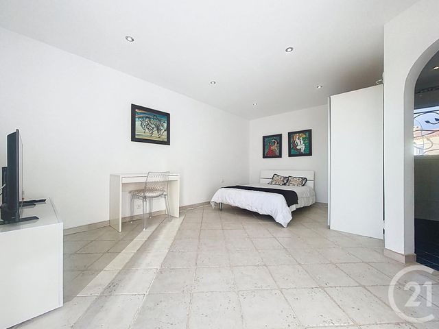 maison à louer - 6 pièces - 200.56 m2 - ST LAURENT DU VAR - 06 - PROVENCE-ALPES-COTE-D-AZUR - Century 21 Lafage Transactions