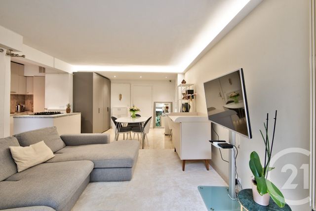 Appartement F2 à vendre - 2 pièces - 50.42 m2 - NICE - 06 - PROVENCE-ALPES-COTE-D-AZUR - Century 21 Lafage Transactions
