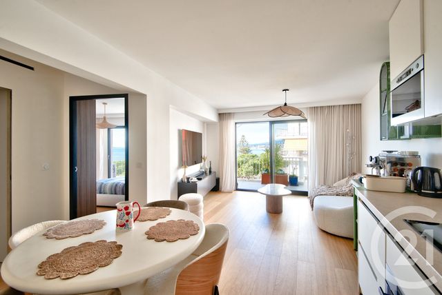 Appartement F3 à vendre - 3 pièces - 58.44 m2 - NICE - 06 - PROVENCE-ALPES-COTE-D-AZUR - Century 21 Lafage Transactions
