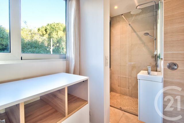 Appartement F2 à vendre - 3 pièces - 68.01 m2 - VILLEFRANCHE SUR MER - 06 - PROVENCE-ALPES-COTE-D-AZUR - Century 21 Lafage Transactions