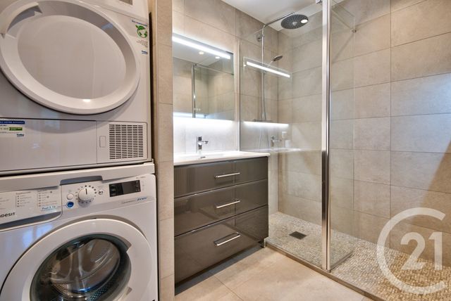 Appartement F2 à vendre - 3 pièces - 68.01 m2 - VILLEFRANCHE SUR MER - 06 - PROVENCE-ALPES-COTE-D-AZUR - Century 21 Lafage Transactions