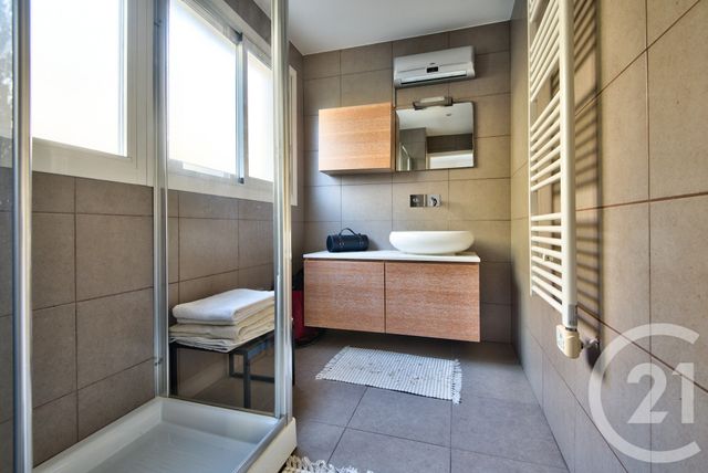 Appartement F3 à vendre - 3 pièces - 74.64 m2 - VILLEFRANCHE SUR MER - 06 - PROVENCE-ALPES-COTE-D-AZUR - Century 21 Lafage Transactions