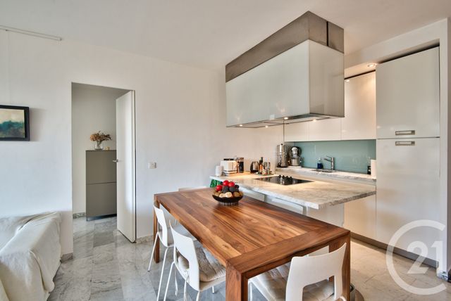 Appartement F3 à vendre - 3 pièces - 74.64 m2 - VILLEFRANCHE SUR MER - 06 - PROVENCE-ALPES-COTE-D-AZUR - Century 21 Lafage Transactions