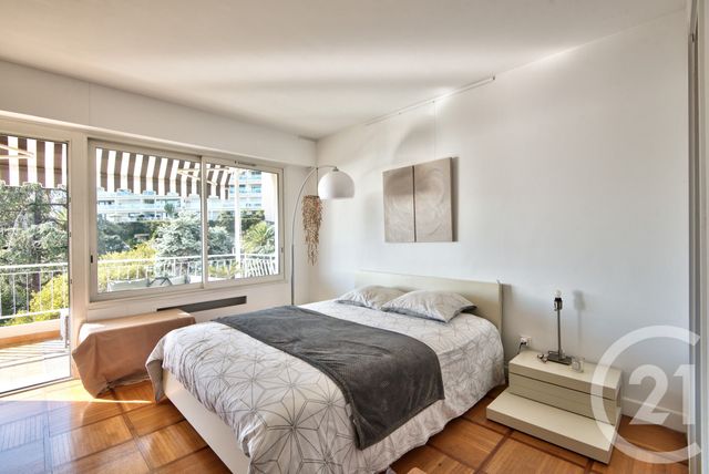 Appartement F3 à vendre - 3 pièces - 74.64 m2 - VILLEFRANCHE SUR MER - 06 - PROVENCE-ALPES-COTE-D-AZUR - Century 21 Lafage Transactions