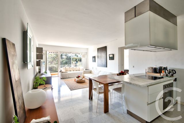 Appartement F3 à vendre - 3 pièces - 74.64 m2 - VILLEFRANCHE SUR MER - 06 - PROVENCE-ALPES-COTE-D-AZUR - Century 21 Lafage Transactions