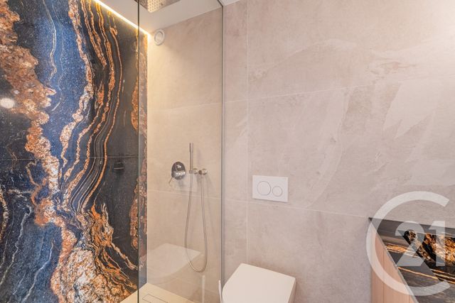 Appartement F3 à vendre - 3 pièces - 82.2 m2 - NICE - 06 - PROVENCE-ALPES-COTE-D-AZUR - Century 21 Lafage Transactions