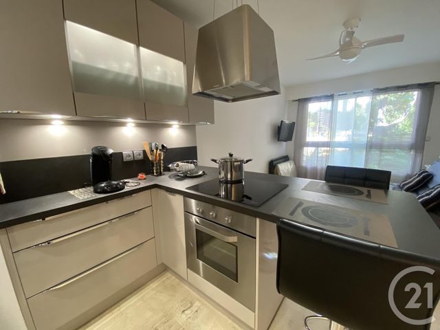 Appartement Studio à louer - 1 pièce - 25.0 m2 - NICE - 06 - PROVENCE-ALPES-COTE-D-AZUR - Century 21 Lafage Transactions