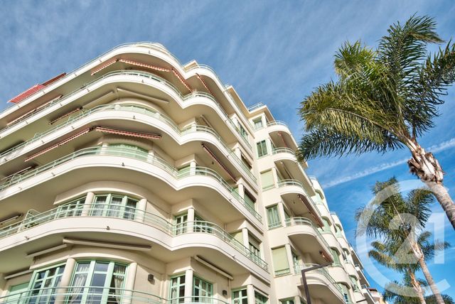 Appartement F3 à vendre - 4 pièces - 122.0 m2 - NICE - 06 - PROVENCE-ALPES-COTE-D-AZUR - Century 21 Lafage Transactions