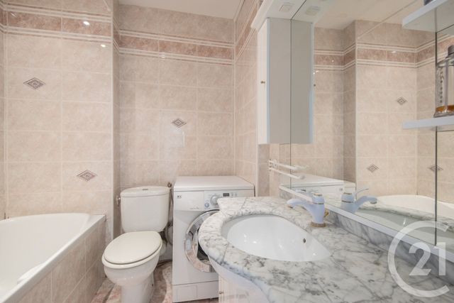 Appartement F3 à vendre - 3 pièces - 85.36 m2 - NICE - 06 - PROVENCE-ALPES-COTE-D-AZUR - Century 21 Lafage Transactions