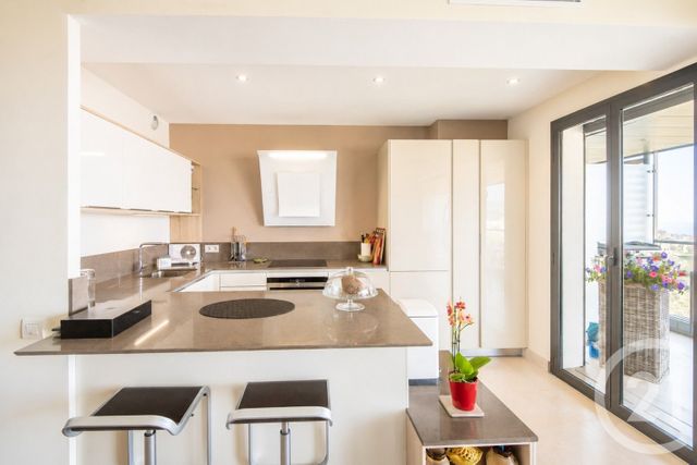 Appartement F3 à vendre - 3 pièces - 63.42 m2 - VILLEFRANCHE SUR MER - 06 - PROVENCE-ALPES-COTE-D-AZUR - Century 21 Lafage Transactions