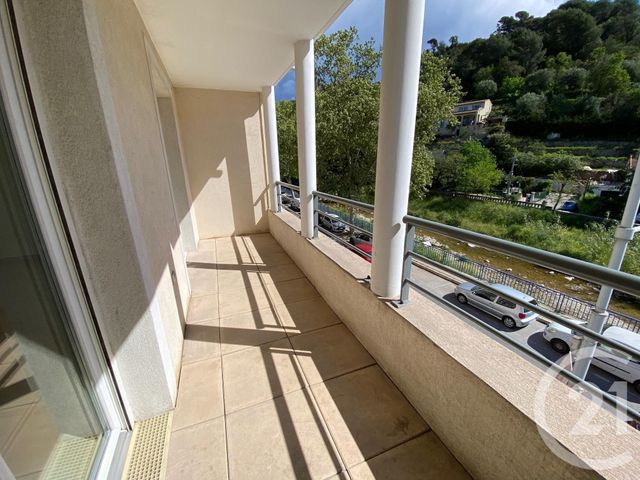 Appartement T3 à louer - 3 pièces - 61.84 m2 - ST ANDRE DE LA ROCHE - 06 - PROVENCE-ALPES-COTE-D-AZUR - Century 21 Lafage Transactions