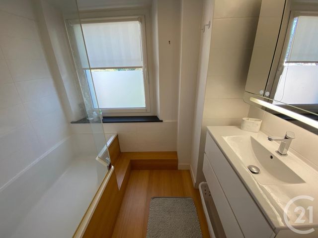 Appartement F3 à louer - 3 pièces - 82.0 m2 - NICE - 06 - PROVENCE-ALPES-COTE-D-AZUR - Century 21 Lafage Transactions