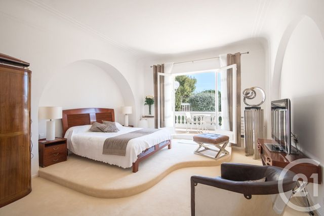 maison à louer - 9 pièces - 254.0 m2 - ST JEAN CAP FERRAT - 06 - PROVENCE-ALPES-COTE-D-AZUR - Century 21 Lafage Transactions