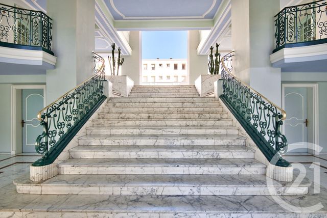 Appartement Studio à vendre - 1 pièce - 28.02 m2 - NICE - 06 - PROVENCE-ALPES-COTE-D-AZUR - Century 21 Lafage Transactions