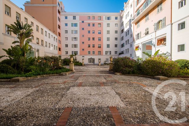 Appartement Studio à vendre - 1 pièce - 28.02 m2 - NICE - 06 - PROVENCE-ALPES-COTE-D-AZUR - Century 21 Lafage Transactions