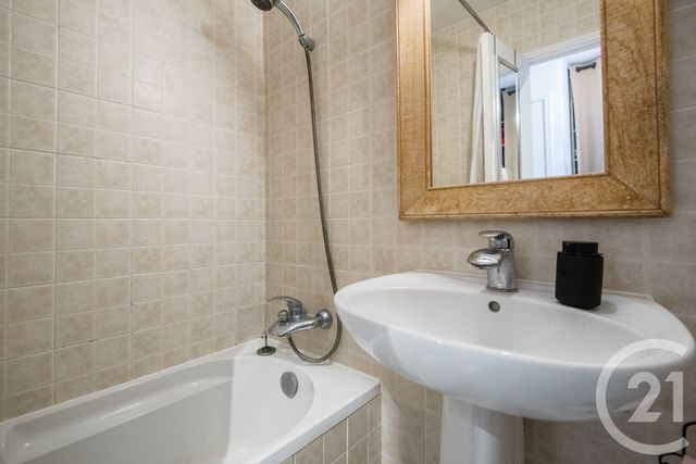 Appartement Studio à vendre - 1 pièce - 31.53 m2 - NICE - 06 - PROVENCE-ALPES-COTE-D-AZUR - Century 21 Lafage Transactions