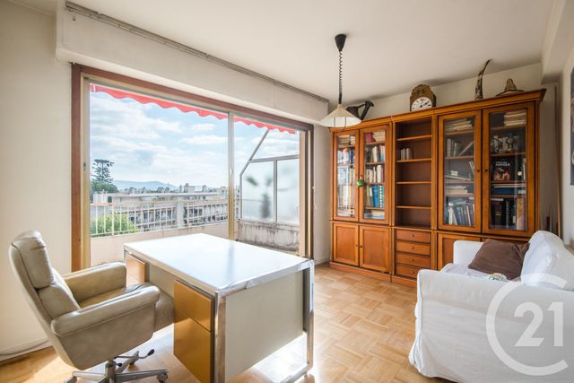 Appartement F4 à vendre - 4 pièces - 92.34 m2 - NICE - 06 - PROVENCE-ALPES-COTE-D-AZUR - Century 21 Lafage Transactions