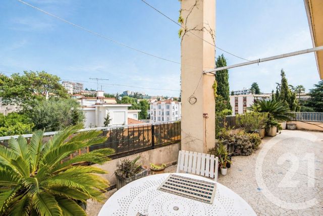 Appartement F4 à vendre - 4 pièces - 92.34 m2 - NICE - 06 - PROVENCE-ALPES-COTE-D-AZUR - Century 21 Lafage Transactions