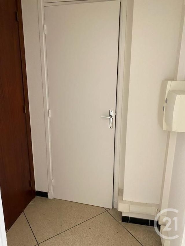 Appartement F1 à louer - 1 pièce - 32.0 m2 - NICE - 06 - PROVENCE-ALPES-COTE-D-AZUR - Century 21 Lafage Transactions