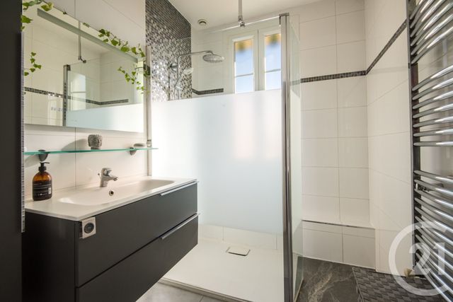 Appartement F4 à vendre - 4 pièces - 82.5 m2 - NICE - 06 - PROVENCE-ALPES-COTE-D-AZUR - Century 21 Lafage Transactions