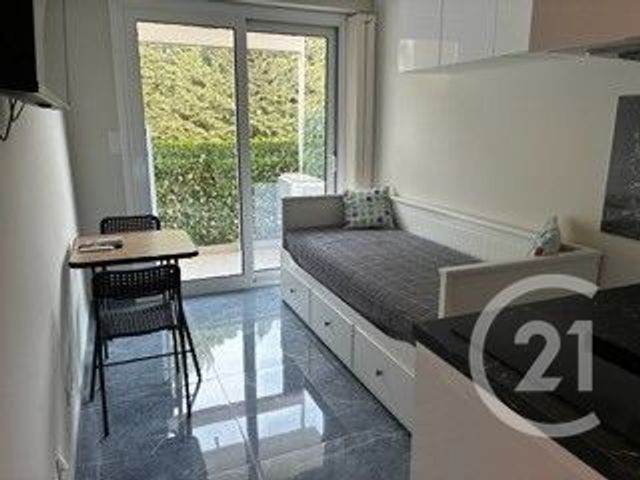 Appartement F1 à louer - 1 pièce - 11.43 m2 - NICE - 06 - PROVENCE-ALPES-COTE-D-AZUR - Century 21 Lafage Transactions