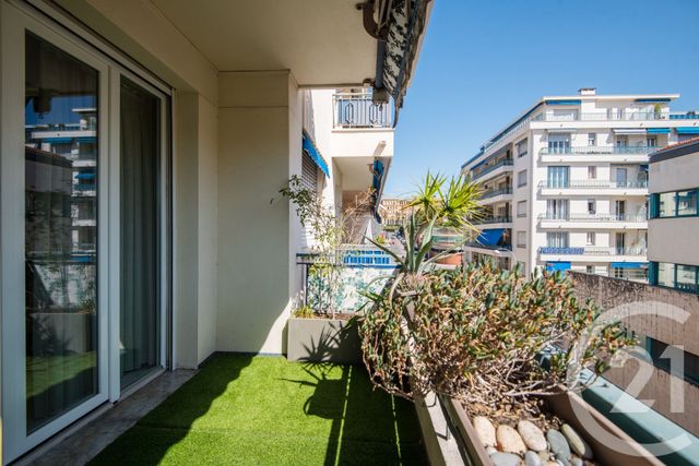 Appartement F4 à vendre - 4 pièces - 100.05 m2 - NICE - 06 - PROVENCE-ALPES-COTE-D-AZUR - Century 21 Lafage Transactions