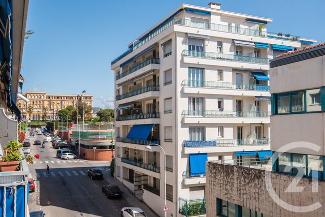 Appartement F4 à vendre - 4 pièces - 100.05 m2 - NICE - 06 - PROVENCE-ALPES-COTE-D-AZUR - Century 21 Lafage Transactions