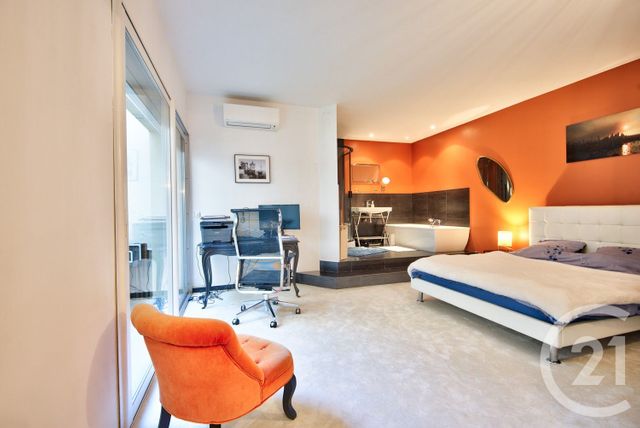 Appartement F4 à louer - 4 pièces - 155.77 m2 - NICE - 06 - PROVENCE-ALPES-COTE-D-AZUR - Century 21 Lafage Transactions