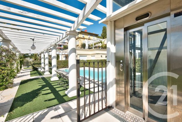 Appartement F4 à louer - 4 pièces - 155.77 m2 - NICE - 06 - PROVENCE-ALPES-COTE-D-AZUR - Century 21 Lafage Transactions