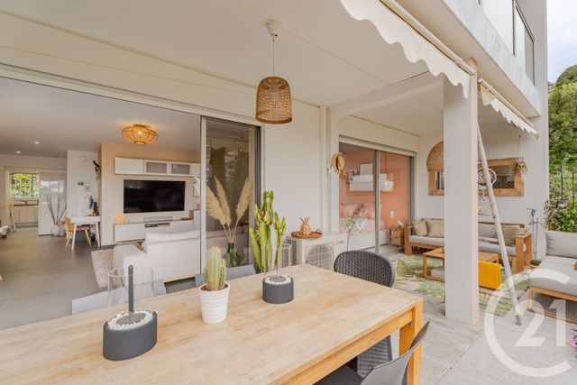 Appartement F4 à vendre - 4 pièces - 105.51 m2 - VILLEFRANCHE SUR MER - 06 - PROVENCE-ALPES-COTE-D-AZUR - Century 21 Lafage Transactions
