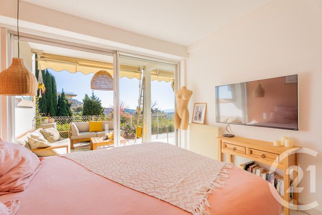 Appartement F4 à vendre - 4 pièces - 105.51 m2 - VILLEFRANCHE SUR MER - 06 - PROVENCE-ALPES-COTE-D-AZUR - Century 21 Lafage Transactions