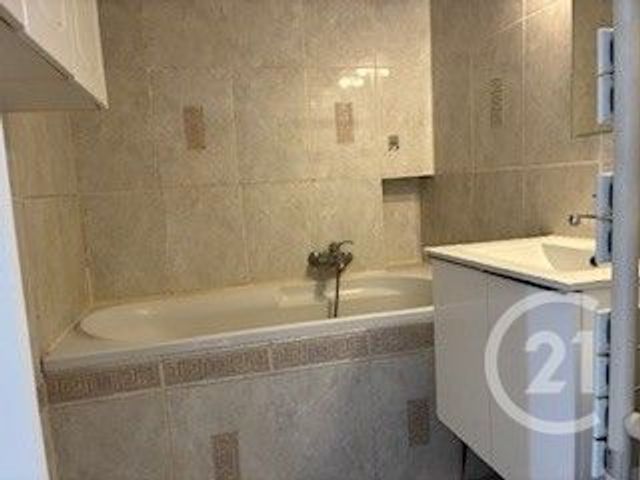 Appartement F3 à louer - 3 pièces - 56.13 m2 - NICE - 06 - PROVENCE-ALPES-COTE-D-AZUR - Century 21 Lafage Transactions