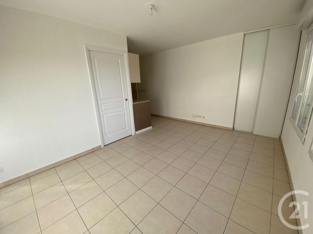 Appartement F1 bis à louer - 2 pièces - 33.35 m2 - NICE - 06 - PROVENCE-ALPES-COTE-D-AZUR - Century 21 Lafage Transactions