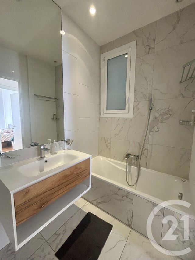 Appartement F3 à louer - 3 pièces - 73.92 m2 - NICE - 06 - PROVENCE-ALPES-COTE-D-AZUR - Century 21 Lafage Transactions