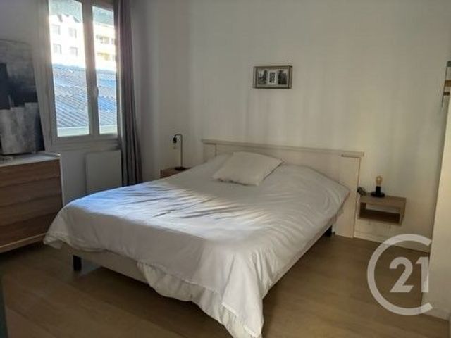 Appartement F10 à louer - 2 pièces - 37.82 m2 - NICE - 06 - PROVENCE-ALPES-COTE-D-AZUR - Century 21 Lafage Transactions