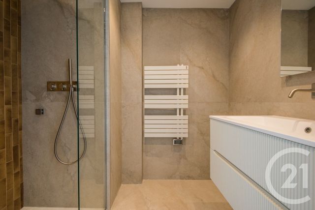 Appartement F3 à vendre - 3 pièces - 80.5 m2 - NICE - 06 - PROVENCE-ALPES-COTE-D-AZUR - Century 21 Lafage Transactions