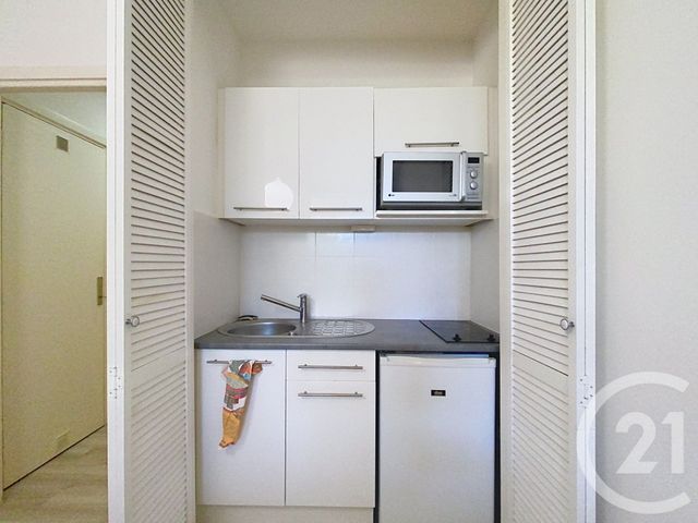 Appartement Studio à louer - 1 pièce - 18.12 m2 - NICE - 06 - PROVENCE-ALPES-COTE-D-AZUR - Century 21 Lafage Transactions