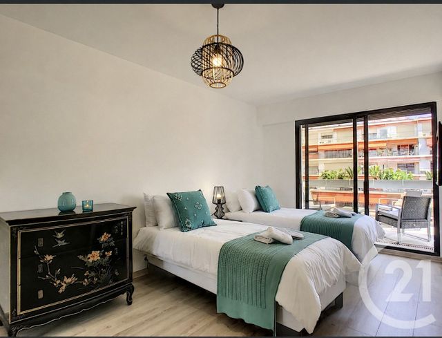 Appartement F3 à louer - 3 pièces - 86.0 m2 - NICE - 06 - PROVENCE-ALPES-COTE-D-AZUR - Century 21 Lafage Transactions