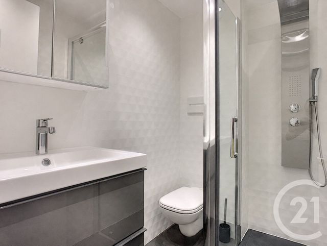 Appartement F3 à louer - 3 pièces - 86.0 m2 - NICE - 06 - PROVENCE-ALPES-COTE-D-AZUR - Century 21 Lafage Transactions