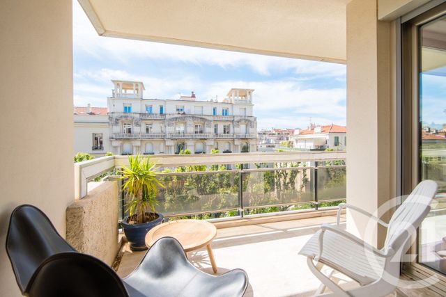 Appartement F3 à vendre - 3 pièces - 87.02 m2 - NICE - 06 - PROVENCE-ALPES-COTE-D-AZUR - Century 21 Lafage Transactions