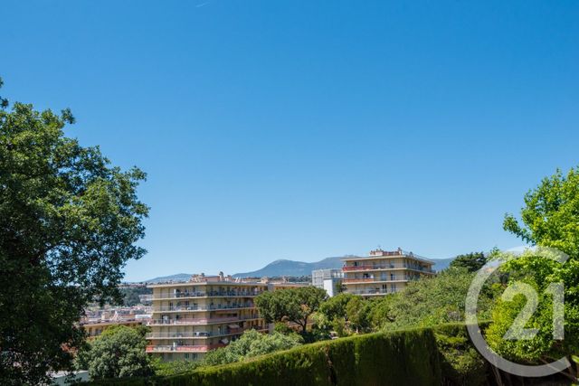 Appartement F3 à vendre - 3 pièces - 56.85 m2 - NICE - 06 - PROVENCE-ALPES-COTE-D-AZUR - Century 21 Lafage Transactions