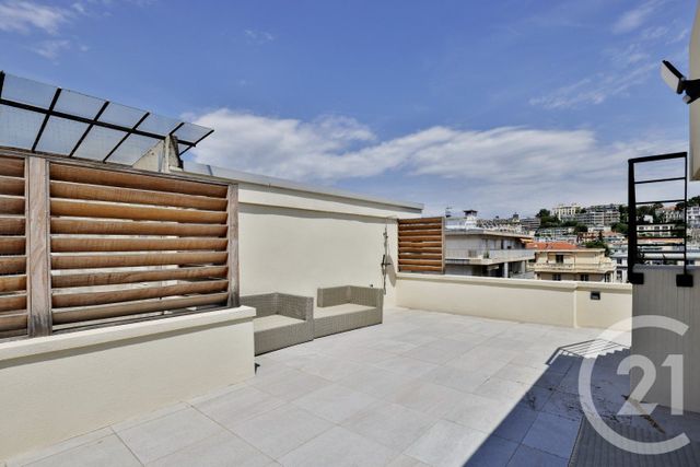 Appartement F3 à louer - 3 pièces - 124.09 m2 - NICE - 06 - PROVENCE-ALPES-COTE-D-AZUR - Century 21 Lafage Transactions