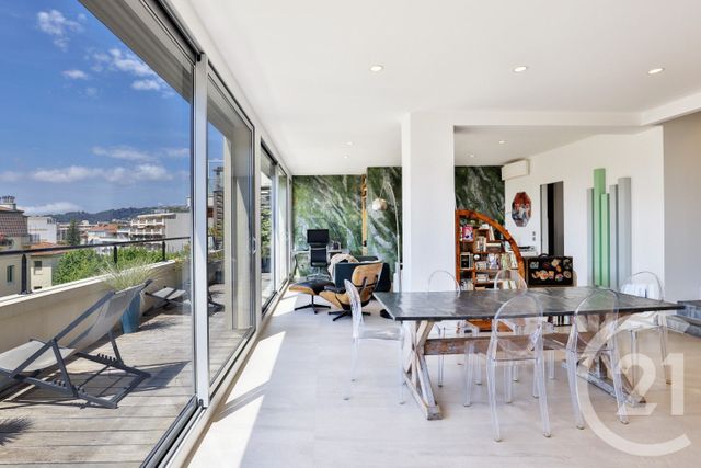 Appartement F3 à louer - 3 pièces - 124.09 m2 - NICE - 06 - PROVENCE-ALPES-COTE-D-AZUR - Century 21 Lafage Transactions