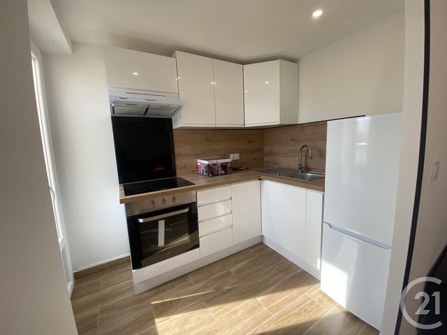 Appartement Duplex à louer - 2 pièces - 32.89 m2 - CAGNES SUR MER - 06 - PROVENCE-ALPES-COTE-D-AZUR - Century 21 Lafage Transactions