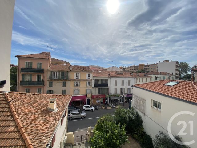 Appartement Duplex à louer - 2 pièces - 32.89 m2 - CAGNES SUR MER - 06 - PROVENCE-ALPES-COTE-D-AZUR - Century 21 Lafage Transactions