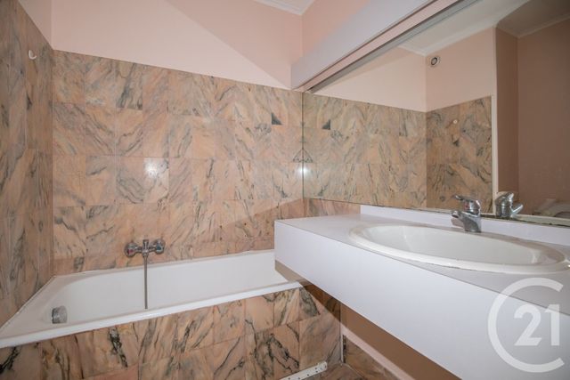 Appartement F4 à vendre - 4 pièces - 96.86 m2 - NICE - 06 - PROVENCE-ALPES-COTE-D-AZUR - Century 21 Lafage Transactions