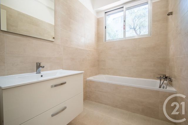 Appartement F4 à vendre - 4 pièces - 87.6 m2 - NICE - 06 - PROVENCE-ALPES-COTE-D-AZUR - Century 21 Lafage Transactions