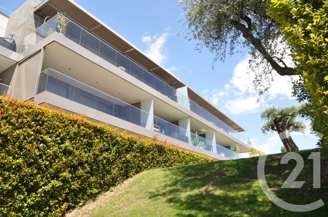 Appartement F2 à louer - 2 pièces - 48.4 m2 - NICE - 06 - PROVENCE-ALPES-COTE-D-AZUR - Century 21 Lafage Transactions